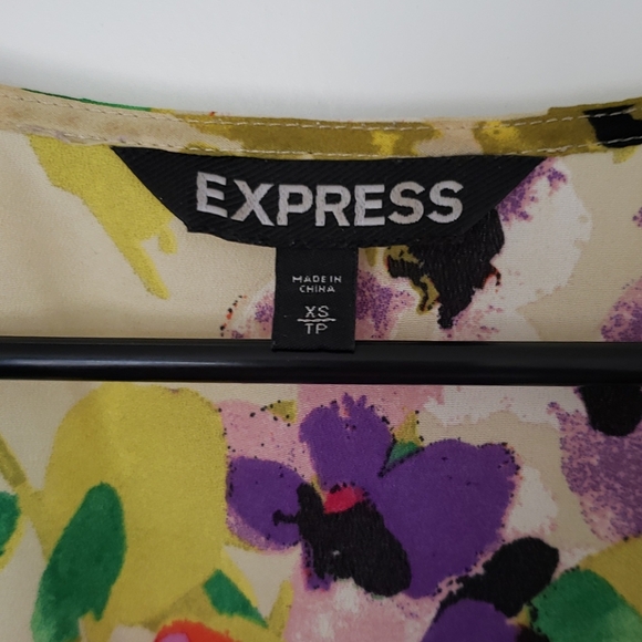 Express Multi Floral Dress - Picture 4 of 6